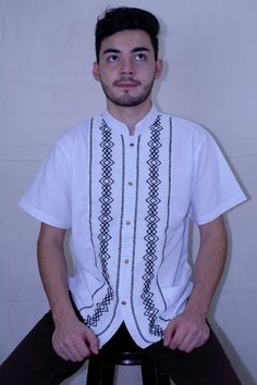 Embroidered White Short Sleeve Camp Shirt, White Embroidered Short Sleeve Camp Shirt, Traditional Fit White Top, Traditional White Tops, Traditional White Top, Traditional Fit Short Sleeve Shirt, Traditional White Embroidered Shirt, Traditional White Button-up Tops, Traditional White Button-up Shirt