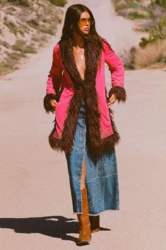 Joplin Jacket 70s Inspired Fall Fashion, Retro Country Outfits, Western Nye Outfit, Desert Winter Outfit, 70s Chic Fashion, 70s Editorial Photoshoot, Disco Fashion 70s, 70s Rock Style, Bell Bottom Fashion