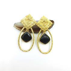 Antique Earrings, Black Onyx Gemstone Dangle Earrings, 18k Gold Plated Handmade Earrings, Vintage Earrings, Fancy Gift Earrings For Women -----------------------ITEM DESCRIPTION----------------------- Model No:- NALG038 Gemstone Name: Black Onyx  Gemstone Size: 12x12mm  Plating: 18k Gold Matt Finished  Quality: AAA+ HIGH QUALITY Note: Item's photo is closely captured to the item so please check dimensions before placing the order. -----------------------Love Talks----------------------- We love Black Oval Earrings For Anniversary, Black Clip-on Jewelry For Anniversary, Anniversary Black Clip-on Jewelry, Black Gold-plated Pierced Earrings, Black Gold-plated Earrings, Black Gemstone Earrings For Anniversary, Elegant Onyx Earrings, Formal Pierced Onyx Earrings, Black Gold-plated Earrings For Gift