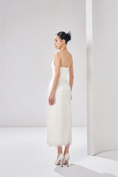 Crepe Midi Dress, Mean Blvd, Camisole Dress, Straight Skirt, Crepe Fabric, Asian Style, Womens Midi Dresses, Modern Elegance, How To Take Photos