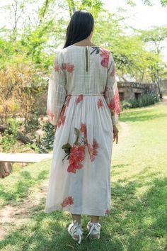 Off white dress with batik hand paint and thread embroidery. - Aza Fashions Off White Dress, Off White Dresses, Thread Embroidery, Hand Paint, Women Dresses, Embroidered Dress, Aza Fashion, Dresses Maxi, White Cotton