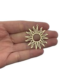 Material : Raw Brass Size : 38x40mm Thickness : 0.8mm Quantity: Optional All our products are nickel, lead and cadmium free. Please feel free to contact us if you have any questions.  You can visit our shop for more: https://www.etsy.com/shop/lovelymoonsupplies Gold Metal Jewelry With Sun Design, Gold Hypoallergenic Alloy Jewelry, Gold Sun Design Metal Jewelry, Gold Sun Design Jewelry, Nickel-free Gold Alloy Jewelry, Cadmium-free Metal Round Pendant Jewelry, Gold Round Soldered Earrings, Gold Round Earrings With Soldered Details, Sun Charm