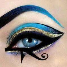 Egyptian Face Paint, Egyptian Queen Makeup, Cleopatra Makeup Ideas, Egyptian Eyes