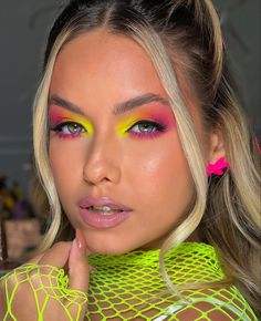 Carnaval Makeup Ideas, Outfits Carnavaleros, Makeup Tutorials Step By Step, Best Makeup Sets, Carnaval Make-up, July Makeup, Purple Makeup Looks, Big Eyes Makeup, Make Carnaval