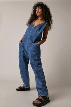 High Roller Jumpsuit - Free People – Fred & Co. Chique Outfit, Jeans Overall, High Roller, Loose Jumpsuit, Outfit Chic, Effortlessly Chic Outfits, Denim Overalls, Denim Jumpsuit, Look Casual