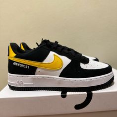 Air Force 1 '07 Lv8 'Athletic Club Black University Gold' Dh7568 002 Brand New, Missing Box Sports Low-top Running Shoes With Logo Print, Low-top Running Shoes With Logo Print For Sports, Low-top Running Shoes With Logo Print, Sporty Black Running Shoes With Logo Print, Sporty Custom Sneakers With Logo Print, Nike Sneakers With Logo Print And Round Toe, Black Sneakers With Logo Print For Sports, Casual Running Shoes With Logo Print For Streetwear, Nike Sneakers With Logo Print