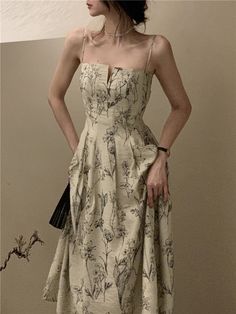 Pocono Wedding, Hepburn Dress, Elegant Midi Dresses, Midi Dress Party, Korean Dress, Midi Dress Summer, Moda Vintage, Audrey Hepburn, Looks Vintage