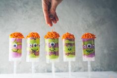 Cake Push Pops, Halloween Cake Pops, Garden Rock Border, Halloween 3, Push Pops, Halloween Cake, Halloween Cakes, Cake Pop, 9th Birthday