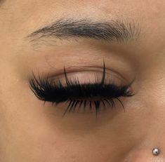 Lash Extension Aesthetic, Extension Aesthetic, Fox Eye Lashes, Eyelash Tech, Lash Maps, Lash Map, Best Lash Extensions, Bottom Eyelashes, Maquillage On Fleek