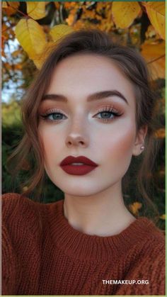 Elevate your beauty routine with these gorgeous fall makeup ideas! Discover the latest trends for the season, including rich, warm eyeshadows, bold lips, and glowing skin. Get inspired to try new looks and find the best products to achieve them. 🍂✨ #FallMakeup #BeautyTrends #MakeupIdeas #AutumnBeauty #GlowUp Fall Makeup Trend, Fall Makeup Looks, Smink Inspiration, Fall Makeup, Makeup Pictures, Red Lipstick, Wedding Hair And Makeup, Party Makeup, Beautiful Makeup