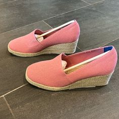 Never Worn Mira Espadrilles In Nantucket Red Pink Round Toe Espadrilles For Spring, Pink Closed Toe Casual Espadrilles, Casual Pink Espadrilles With Woven Sole, Red Closed Toe Espadrilles For Spring, Casual Pink Flat Espadrilles, Casual Red Closed Toe Espadrilles, Pink Round Toe Espadrilles For Beach, Pink Closed Toe Espadrilles For Spring, Pink Casual Espadrilles For The Beach