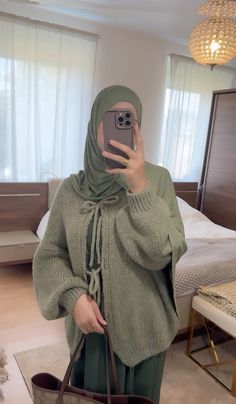 Hijabi Lifestyle, Shoujo Girl, Hijab Wear, Hijabi Style, Hijab Styles, Hijabi Outfits Casual, Cash App