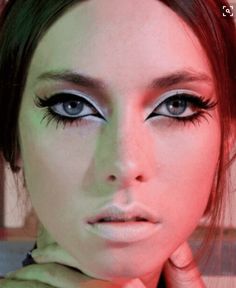 70s Disco Makeup, 70s Makeup Look, Alien Make-up, 70s Hair And Makeup, Editorial Make-up