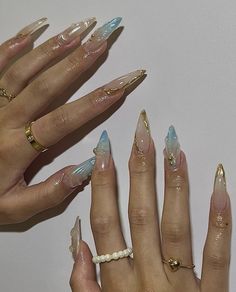 🧜‍♀️ Unique acrylic nails #zicxa-photos #zicxa #images #background #wallpaper #freepik #shutterstock #VN Ombre Nails Gold Flakes, Aphrodite Nails Square, 3d Marble Nails, Nail Ideas Mermaid, Gold Details Nails, Water Design Nails, Gilded Nails, Irridecent Design Nails, Water Nails Design