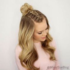 French braid into messy bun Half up half down Skill level - Easy ✨ Braided Top Knots, Hairstyles Ponytail, Mohawk Braid, Top Knot Hairstyles, Back To School Hairstyles, Long Blonde, Retro Hairstyles