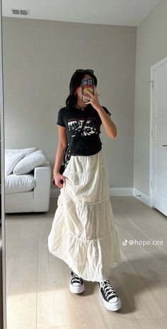 Spring Dress Up Outfits, Big Busted Petite Outfits, Long Skirt Small Top Aesthetic, Grunge Outfits Maxi Skirt, Outfit Inspo 2024 Summer, Style Inspo Grunge, Grunge Skirt Outfit Summer, White Skirt Casual Outfit, Maxi Skirt Outfit With Sweater