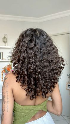 Curly Hair With Face Framing, Cute Curly Haircuts, Layered Curly Haircuts, Long Curly Haircuts, Brown Curly Hair, Medium Curls, Crimped Hair