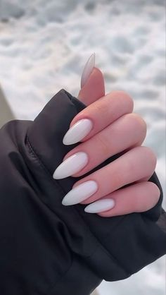 Kutek Disney, Milky Nails, Valentine Nails, Classy Acrylic Nails, Almond Acrylic Nails, Soft Nails, Classy Nails, Chic Nails