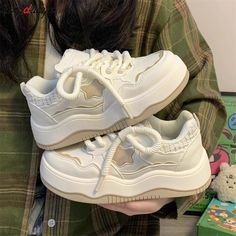 Women's Sneakers Globally ✓ Request Custom Products of Your Choice ✓ Free Shipping ✓ Returns ✓ Shop Now - KafPoint Women Platform Sneakers, Sport Shoe, Sneakers Comfortable, Shoes Trendy, Fashion Footwear, Walking Sneakers, Star Design, Inspired Fashion, Style Korean