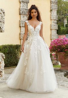 |Mori-Lee-2476-Fiorenza-Wedding-Dress Wedding Dress Medium Size Girl, Wedding Dress Apple Shape, Morilee Wedding Dresses, Ballgown Wedding Dresses, Wedding Ball Gown Dresses, Mori Lee Bridal, Tulle Ball Gown Wedding Dress, Fairytale Gown, Essense Of Australia