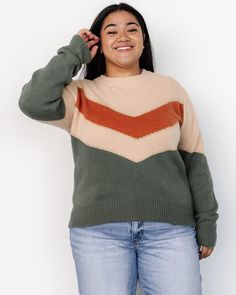 Cozy up in the perfect mix of comfort + style with our Rowen Color Block Sweater | Natural + Green🤩 The relaxed pullover fit and textured knit make her a fall must-have!🍂 Shop sizes S-3XL now🛍️ Fall Must Haves, Baltic Born, Warm Sweater, Textured Sweater, Chevron Design, Favorite Sweater, Warm Sweaters, 2024 Fashion, Color Block Sweater