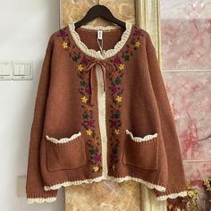 Cottagecore Aesthetic Clothes, Cottagecore Clothes, Cottagecore Outfits, Floral Sweater, Graduation Outfit, Embroidered Sweater, Mori Girl, Looks Vintage, Sweater Coats