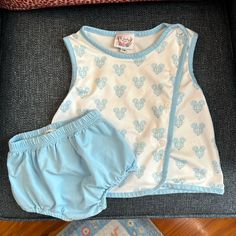 Didn’t Get To Wear So Nwot! This Is The Cutest Set With Mickey Ear Balloon Print! Matching Bloomers Included 12 Month Ships Fast! Balloon Print, Printed Balloons, Cute Sets, Mickey Ears, Matching Sets, The Cutest, 12 Months, Smocking, Color Blue