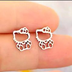 hello kitty cat shaped stud earrings in white gold plated sterling or 18k yellow gold