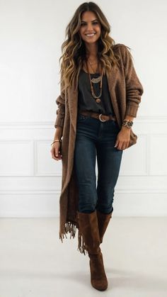 Western Outfits Fall, Cute Rodeo Outfits, Dark Hippie, Boho Fall Outfits, Modern Hippie Style, Rustic Outfits, Boho Winter Outfits, Cute Fall Outfit Ideas, Edgy Boho