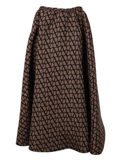 Valentino Skirt ClothingGender: WomenMaterial: SilkColor: BROWNMade in: ITProduct ID: RA9V67UW*Import tax/duty will be calculated at checkout (If applicable) Valentino Skirt, Top Brands, In Italy, Italy, Luxury Fashion, Silk, Skirt