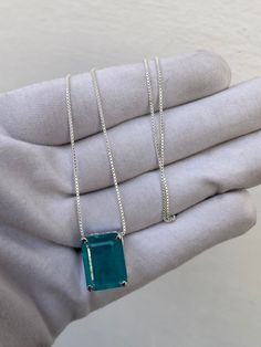 Brazillian Paraiba Tourmaline Necklace, Paraiba Tourmaline Pendant, Big Natural Paraiba Necklace, 925 Sterling Silver, Wedding Necklace Handmade Item. Gemstone - Paraiba Natural Quartz Stone Shape - Octagon Cut Type - Emerald Gem Colour - Neon Blue Stone size - 12mm×16mm Material - 925 Sterling Silver. Plating : Platinum Plated , Rose Gold Plated , Gold Plated. Personalization: 10K/14K/24K/GOLD/SILVER/PLATINUM/ROSE-GOLD/WHITE GOLD. (Contact me)  All items come in a beautiful jewelry box.  Since Rosa Gold, Emerald Gem, Platinum Rose Gold, Paraiba Tourmaline, Tourmaline Pendant, Art Deco Necklace, Tourmaline Necklace, Silver Wedding, Wedding Necklace