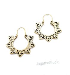 HANDMADE Beautiful Bohemian Ethnic intricate hoop earrings. Ideal for a Chic look. SIZE Aprox length: 4 cm Aprox width: 3.5 cm  MATERIAL  Gold brass.  Nickel free. LINK Please follow the link to view my shop for other beautiful pieces. https://www.etsy.com/uk/shop/JagathaStudio Festive Brass Hoop Earrings With Intricate Design, Bohemian Brass Jewelry With Artistic Design, Bohemian Hoop Plug Earrings For Festivals, Bohemian Plug Earrings With Oxidized Finish For Festivals, Brass Hoop Earrings With Intricate Design For Festivals, Bohemian Oxidized Hoop Earrings For Festival, Festival Brass Hoop Earrings With Intricate Design, Brass Filigree Hoop Earrings For Festivals, Bohemian Oxidized Finish Plug Earrings For Festivals