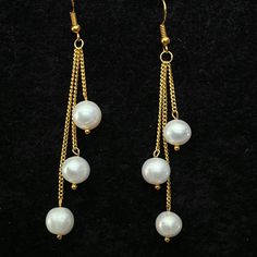 - Grade:A - Color:white  - 18k gold plated - Shipping: First Class Air Mail in next 24hr Business day  Guarantee: 7 Days Guarantee Exchange or Full refund Special customer order is welcome! Seed Bead Bracelets Diy, Wedding Jewellery Collection, Handmade Earring, Earrings Diy, Bracelets Diy, Earring Ideas, Beaded Bracelets Diy, Bead Bracelets, Seed Bead Bracelets