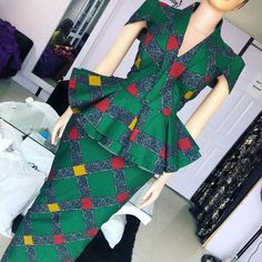 Xitsonga Traditional Dresses Green, Green Seshweshwe Dresses, Leteisi Dress Patterns 2022, Green Ankara Fabric, Green Ankara Fabric With Colorful Pattern, Africa Dress