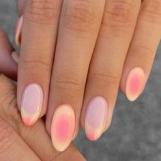 Trendy Aura Nails, Nails Inspo School, Pink And Yellow Nail Art, Nail Inspo Summer Yellow, Aura And French Tip Nails, Biab Nails Inspiration Summer, Summer Back To School Nails, Yellow Pink Aura Nails, Summer Nails Yellow And Pink