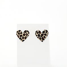 These Leopard Print Acrylic Stud Earrings will quickly become your daily go-to. Lightweight and stylish, they add the perfect finishing touch to any outfit, plus they'll stand out in a crowd. Make a statement with style - pick up a pair today! Details: Size: 1/8 of an inch thick and approximately 0.5” - 0.65” in size (a little smaller than a dime) Reinforced Stainless Steel Posts (hypoallergenic, anti-tarnish, and will not turn your skin green!) Small rubber backings are used for a more secure f Engraved Money Clip, Dainty Initial Necklace, Love Story Wedding, Photo Keychain, Animal Prints Pattern, Heart Shaped Earrings, Personalized Monogram, Gifts For Wedding Party, Acrylic Prints