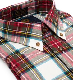 Classic Plaid Shirt With Spread Collar, Classic Plaid Shirt With Placket, Classic Plaid Flannel Shirt With Button Cuffs, Classic Cotton Flannel Shirt, Classic Plaid Shirt With Button Cuffs, Fitted Plaid Flannel Shirt With Spread Collar, Classic Fitted Flannel Shirt With Button Closure, Classic Flannel Shirt With Spread Collar, Classic Fitted Collared Flannel Shirt