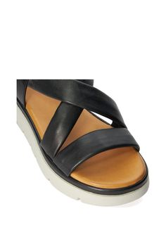 Slide into our effortlessly stylish Lounge sandals. The leather straps cross over the front of the foot, and we love the directional look of the trend-led tractor sole. Complete with a square toe the contrasting leather sole is ultra-smooth and features our bespoke Dune London logo, making this style a covetable choice for any woman's summer sandal collection. London Logo, Logo Making, Oasis Fashion, Dune London, Fashion Face, Ankle Strap Sandals, Sandals Summer, Strap Sandals, Women's Shoes Sandals