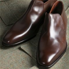 The Kempton Slip-on in Brown Calfskin Ben Silver, Crockett And Jones, Dark Skin Men, Classy Shoes, Goodyear Welt, Weekend Wear, Slip On Shoes, Chelsea Boots, Calf Skin