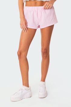 PRODUCT INFO Boxer shorts Elastic waistband Gingham pattern Cotton, Polyester Model wears size S Model height is 5'9 Item care: Wash with similar color Summer Casual Shorts, Dirndl Outfit, Bandeau Tops, Rock Outfit, Mini Robes, Loungewear Women, Weave Style, Beach Pants, Lounge Shorts