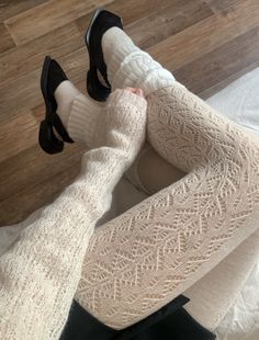 Tights Aesthetic Outfits, White Tights Outfit Winter, Socks Over Tights, White Socks Outfit, White Tights Outfit, White Tights, White Socks, Winter Fits, Winter Aesthetic