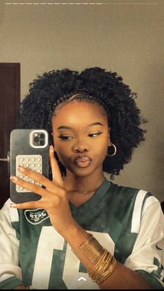 Hairstyles For 4 Type Hair, Black Girls Hairstyles Aesthetic, Fancy Afro Hairstyles, Selfie Hairstyles Crochet, Natural Hair Outfits Black Women, Natural Black Girls Hairstyles 4c, 4c Natural Short Hairstyles, Cornrows With Afro Puff, 4a Short Hairstyles