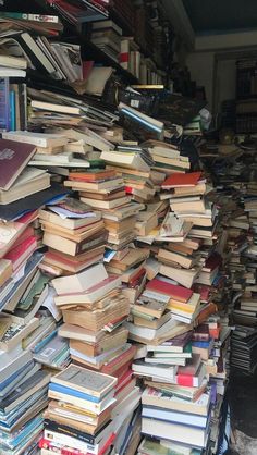 Book Shops In Hyderabad Book Shops, Chaotic Academia, Library Aesthetic, Stack Of Books, Book Girl, Old Books, I Love Books, Rare Books