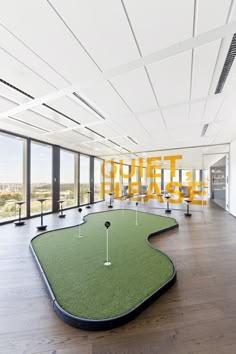 Cool Office Break Rooms - The Playgrounds Of The Adults Office Golf, Cheap Office Furniture, Office Break Room, Indoor Golf, Office Games, Cool Office, Office Workspace