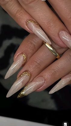 Aesthetic Nailpolish, Belleza Aesthetic, Classy Acrylic Nails, Woman Style, Dangerous Woman, Fire Nails, Classy Nails, Dream Nails, Pretty Acrylic Nails