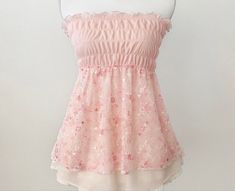 Girly Spring Outfits, Pink Top, Dream Clothes, Pretty Pink, White Top, Cute Fashion