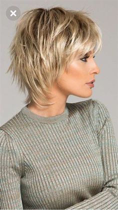 Aesthetic Hairstyle, Short Shag Haircuts, Popular Short Hairstyles, Shaggy Short Hair, Short Shag Hairstyles, Shag Haircuts, Short Shag, Choppy Hair, Messy Short Hair