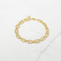 Chic Tarnish-resistant Link Paperclip Bracelet, Modern Gold Plated Paperclip Chain Bracelet, Everyday Gold-tone Paperclip Bracelet With Rectangular Links, Gold-tone Paperclip Bracelet For Everyday, Trendy Link Paperclip Bracelet With Adjustable Chain, Trendy Adjustable Link Paperclip Bracelet, Trendy Tarnish-resistant Chain Link Paperclip Bracelet, Metal Paperclip Chain Bracelet, Chic Adjustable Paperclip Bracelet With Rectangular Links