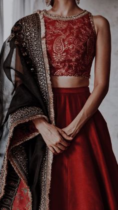 Black And Red Indian Outfit, Red Brocade Lehenga, Petite Indian Fashion, Maroon Lehenga Combinations, Red And Black Lehenga, Lehenga Saree Design, Black Lehenga, Wedding Lehenga Designs