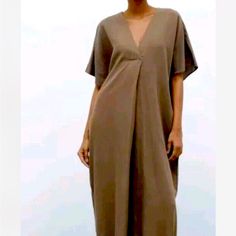 New With Tags Zara Brown Tunic Dress Size Small Brown Tunic, Zara Dresses, Tunic Dress, Linen Blend, Colorful Dresses, Midi Dress, Zara, Womens Dresses, Cream